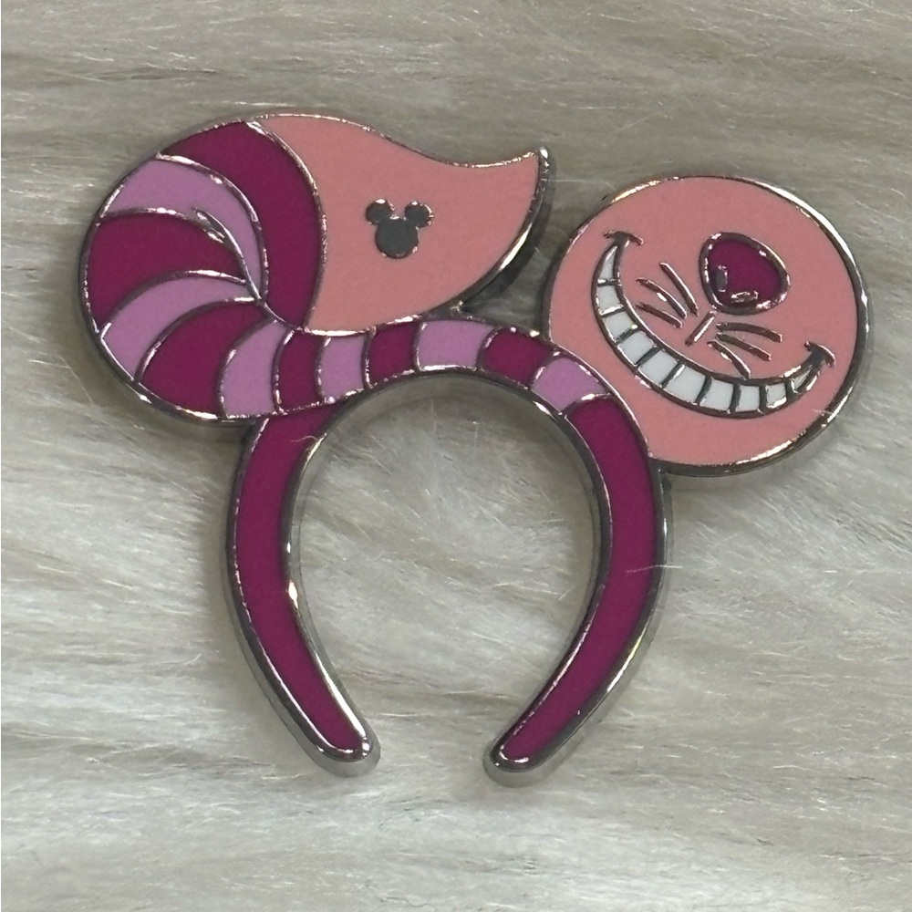 Disneyland Pin Hidden Mickey 2025 Alice Cheshire Cat Headband